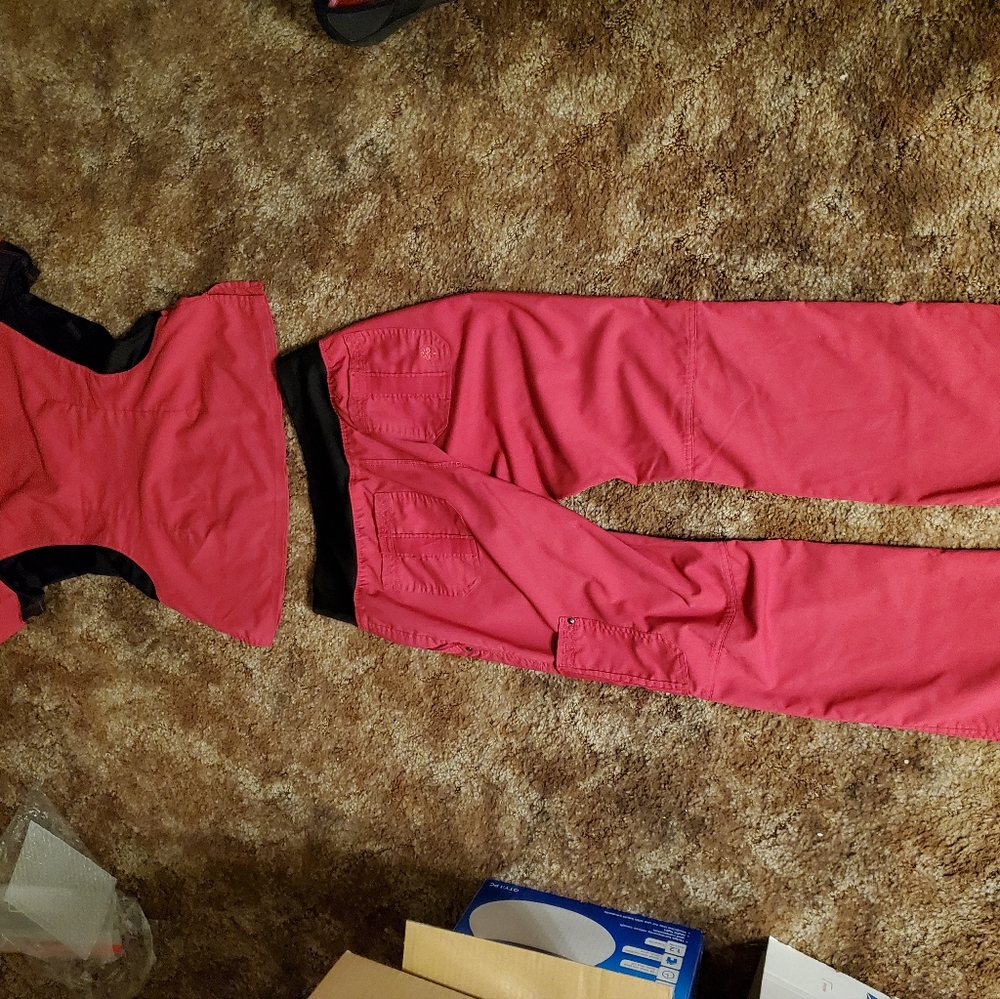 YOGA Scrub set plus shoes BUNDLE